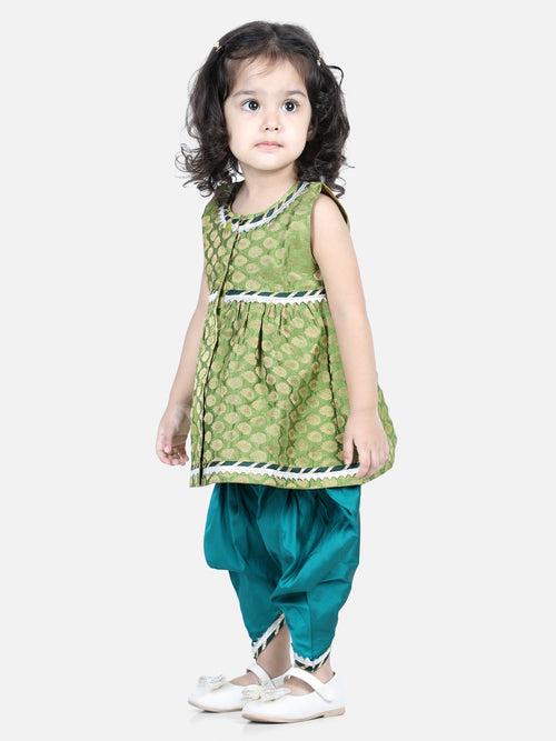 BownBee Sibling Jacquard Full Sleeve Sherwani Dhoti and Top with Dhoti-Green