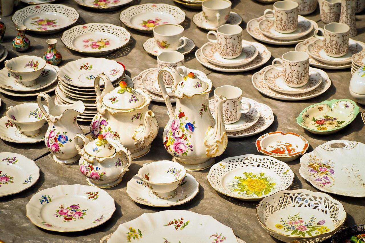 Tips for Caring, Organizing, and Storing Your Crockery and Plates