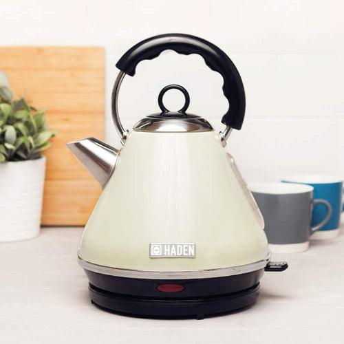 Boston Cream Pyramid Kettle | 1.7-Litre