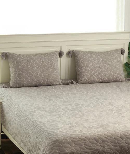 Garden Beauty 100% Cotton Knitted With Polyester Filled King Size Bed Cover With 2 Pillow Covers(Set of 3 Pcs)