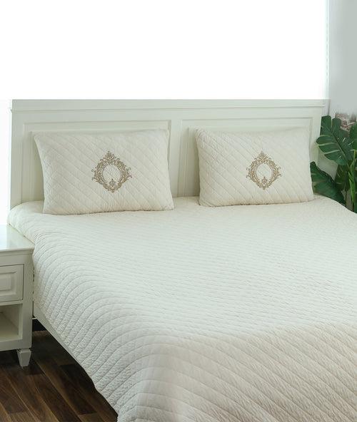 Zenobia Natural 100% Cotton Knitted With Polyester Filled King Size Bed Cover With 2 Pillow Covers (Set of 3 Pcs)