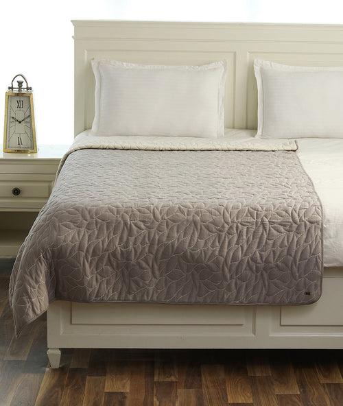 Garden Beauty Cotton Knitted Single Bed Dohar / Quilt (Light Grey & Natural)