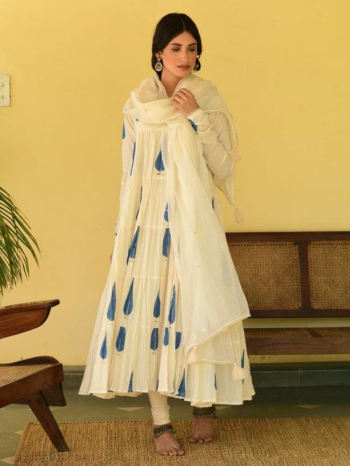 Sukoon blue white tiered anarkali set- set of 3