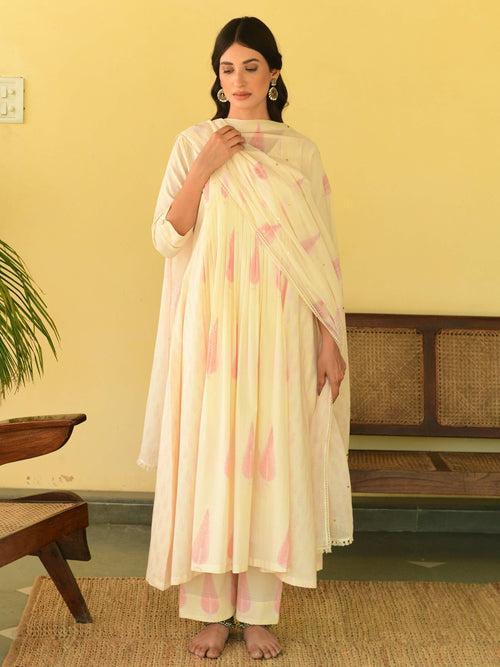 Sukoon pink pintuck anarkali set