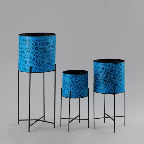 Set of 3 blue Planters