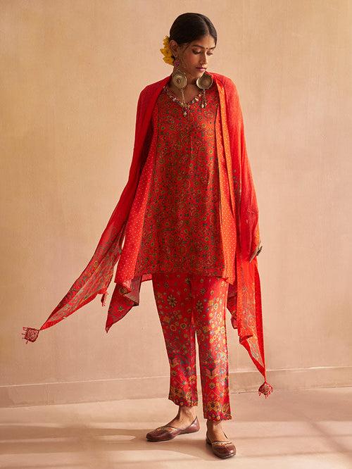 Nadiya Kurta Set with Dupatta-Red