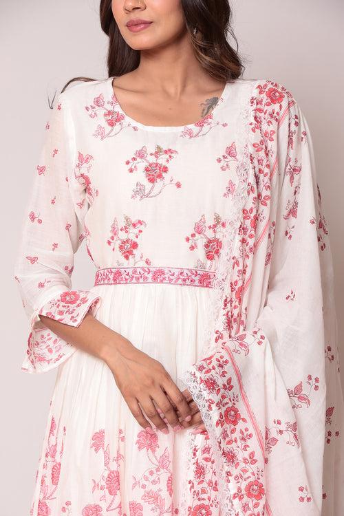 Floral Print Muslin Kurta Set with Thread work.