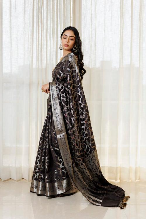 Elegant Black & Silver Pure Spunsilk Saree: Timeless Beauty with a Touch of Shimmer