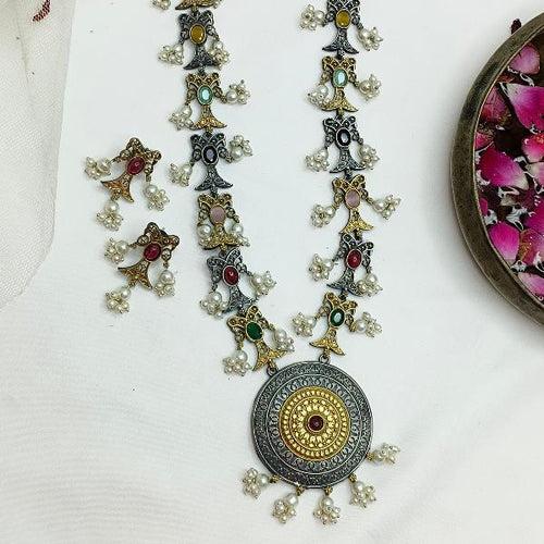 Dainty Long Kundan Necklace Set