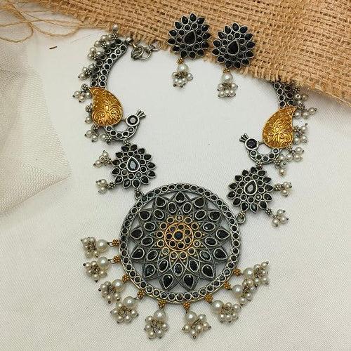 Dual Tone Kundan Necklace Set