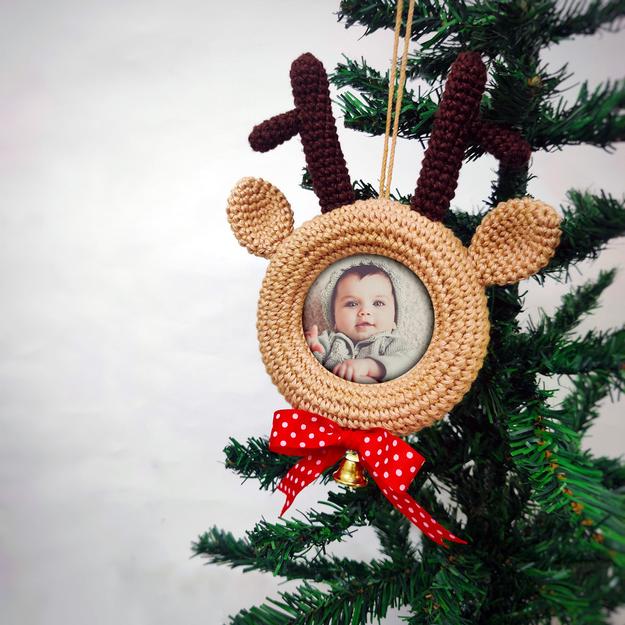 Handmade Reindeer Crochet Photo Frame Ornament For Christmas Tree Decoration