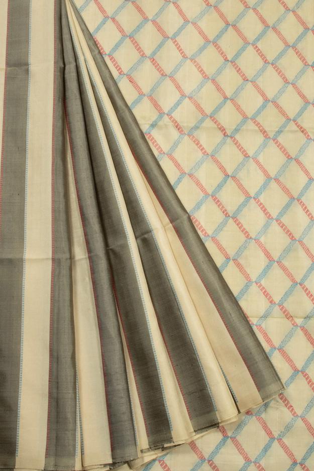 Beige Handloom Kanjivaram Soft Silk Saree 10072790