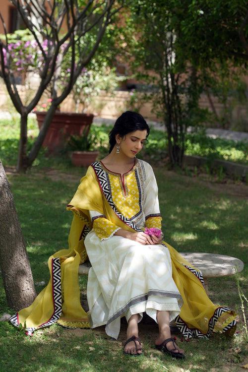 Mustard Kotadoriya Dupatta With Fabric Border