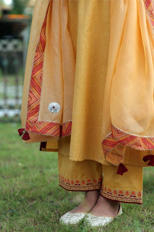 Light Orange Kotadoriya Dupatta With Gota Work