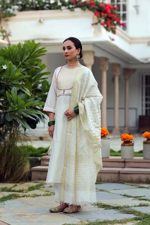 Straight Fit Chanderi Kurta In Cream Color