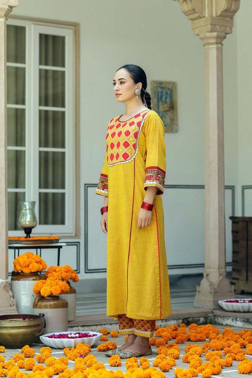 Mustard Yellow Straight Fit Kurta/Pant Set In Handloom Cotton