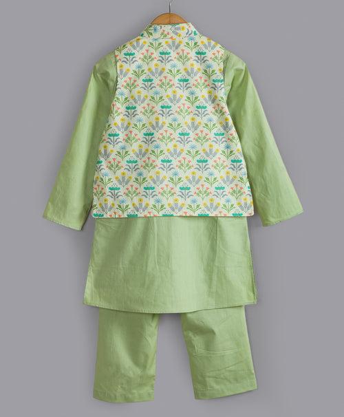 SOLID GREEN KURTA SET WITH ETHNIC PRINT JKT