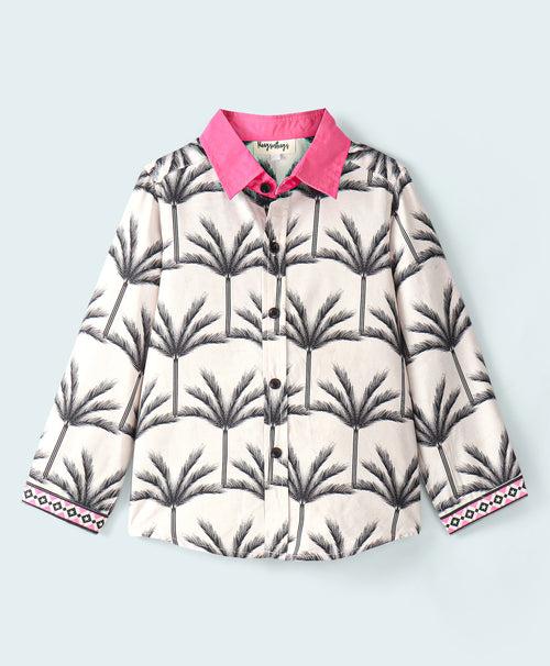 PALM TREE PRINT BUTTON DOWN SHIRT WITH PINK COLLARS