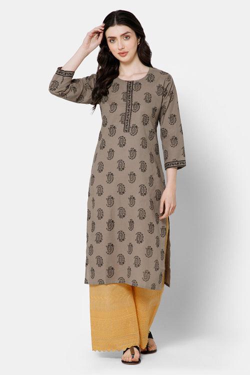 Mythri Women's Casual Kurthi with Patchwork And Minimalistic Embroidery - Cream - E033