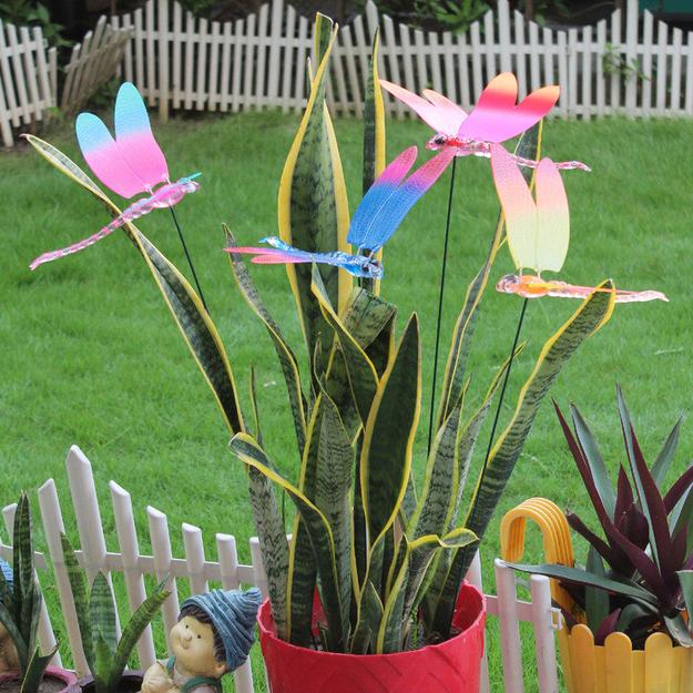 Wonderland (Set pf 4) Dragonfly garden sticks