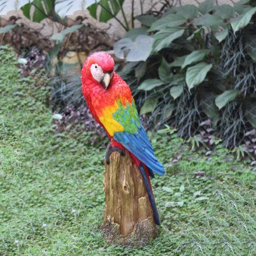 Scarlet Macaw/Parrot Sitting on Tree for Garden Decoration