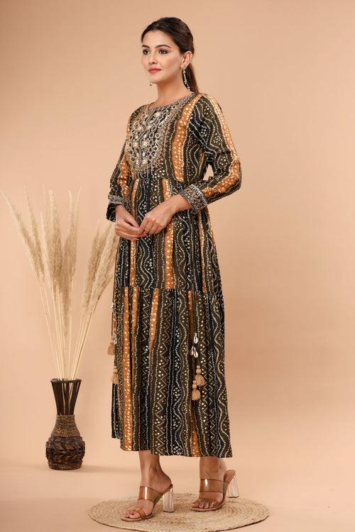 WOMEN'S BLACK SPECIAL LONG GOWN