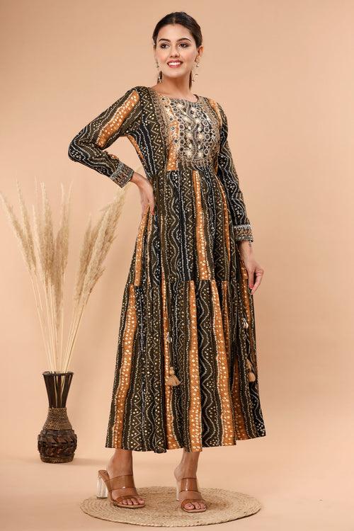 WOMEN'S BLACK SPECIAL LONG GOWN