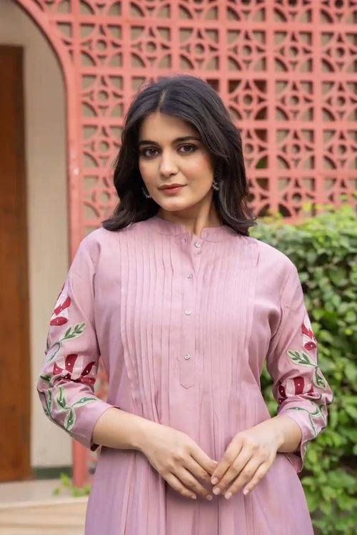 LAVENDER EMBROIDERED KURTA SET WITH PANTS