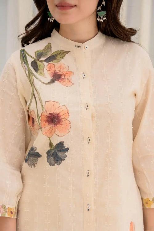 FLORAL EMBROIDERED CREAM KURTA WITH STRAIGHT PANTS SET