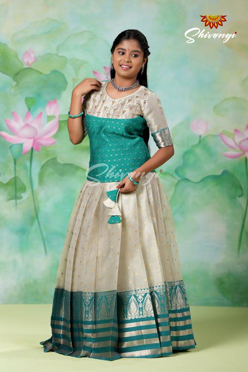 Silver Fog Girls Pattu Pavadai Designs in Ramar Green