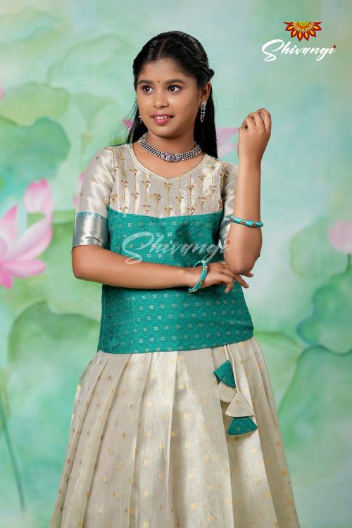 Silver Fog Girls Pattu Pavadai Designs in Ramar Green