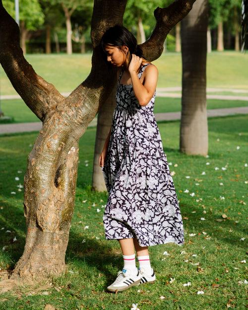 BLACK AND WHITE FLORAL RAPID MAXI DRESS