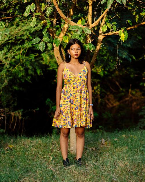 YELLOW FLORAL RAPID SHORT DRESS