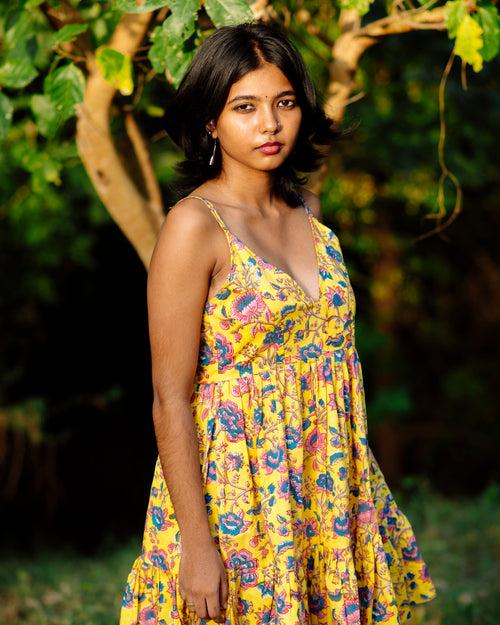 YELLOW FLORAL RAPID SHORT DRESS