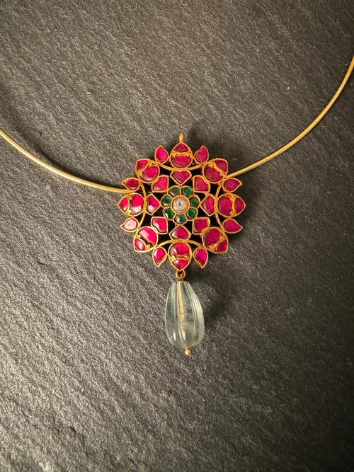 ANTARA FLOWER PENDANT