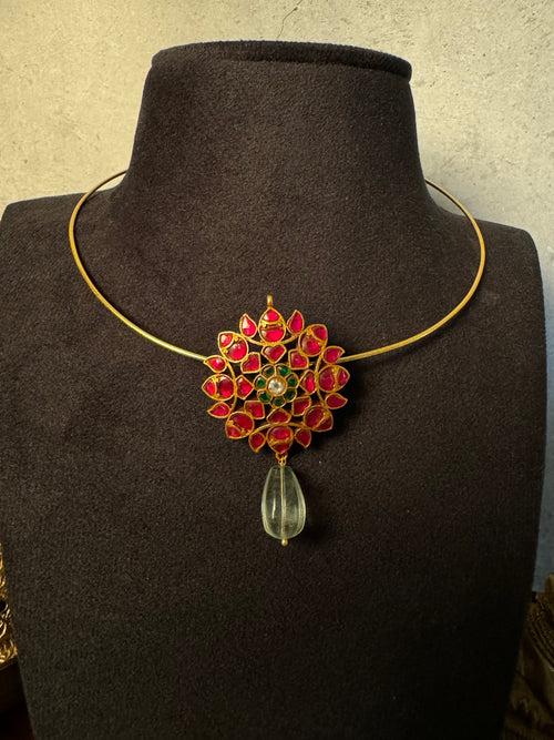 ANTARA FLOWER PENDANT