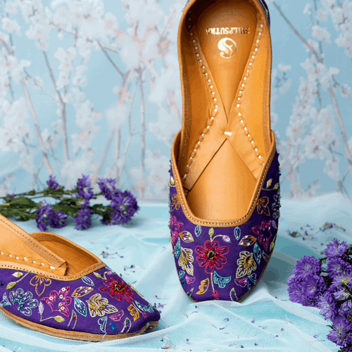 Very Peri Orchid Embroidered Silk Jutti