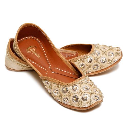 Beige Paradise Jutti - Mughal Elegance in Designer Ladies Footwear