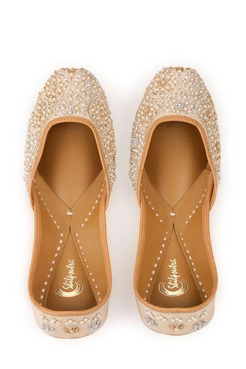 Roshanara Jutti - Regal Beige Gold Pair with Mughal-Inspired Artistry