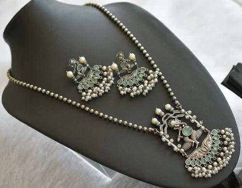 silver tone sea green-pearl ganesha haar set dj-46456