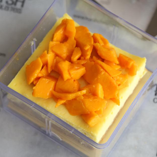 Eggless Baked Cheesecake - MANGO