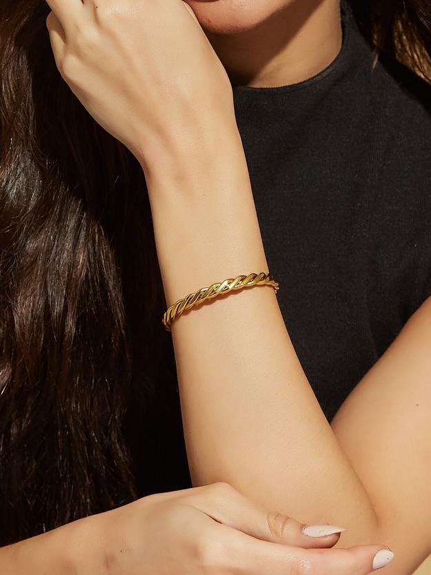 Women Adjustable Gold Bracelet