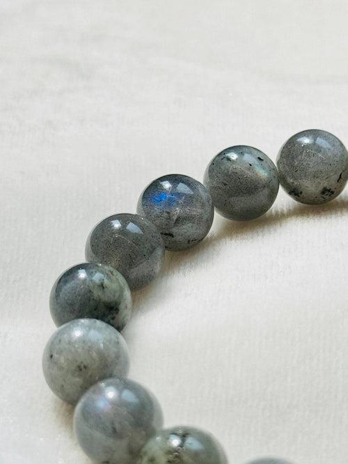 Light-Coded Self-Belief Labradorite Bracelet