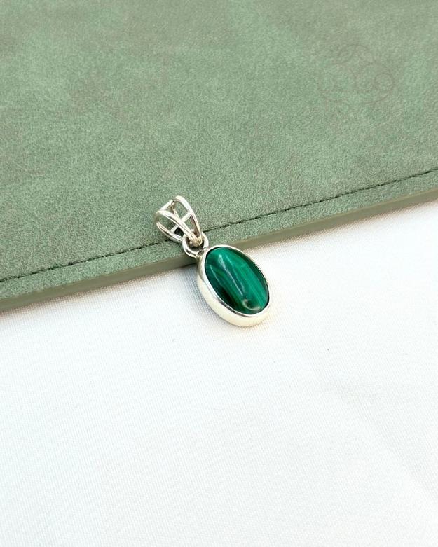 Light-Coded Malachite Silver Pendant