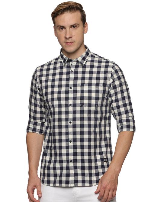 Impackt Men's Regular Fit Checkered Cut Away Collar Casual Shirt