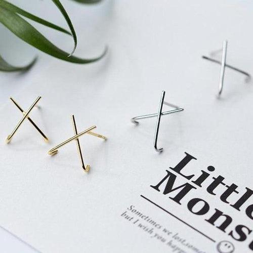 Crisscross Minimal Studs