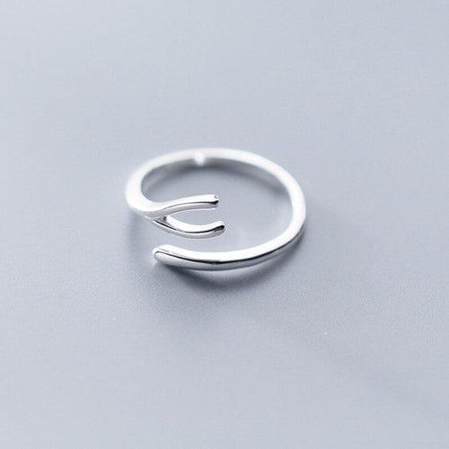 Elegant Wishbone Ring