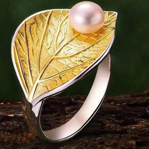 Notorious Textured Leaf Pearl Ring