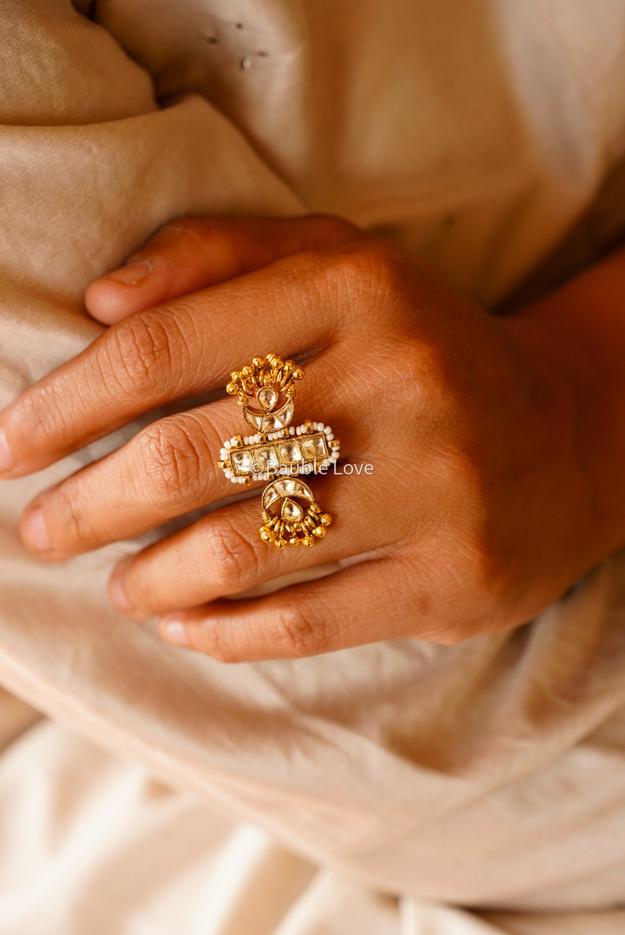 Illah Kundan Ring