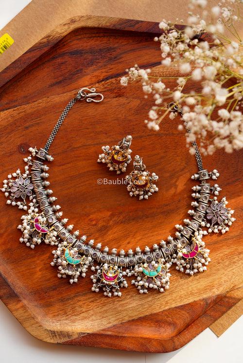 Jeevika Fusion Choker Set